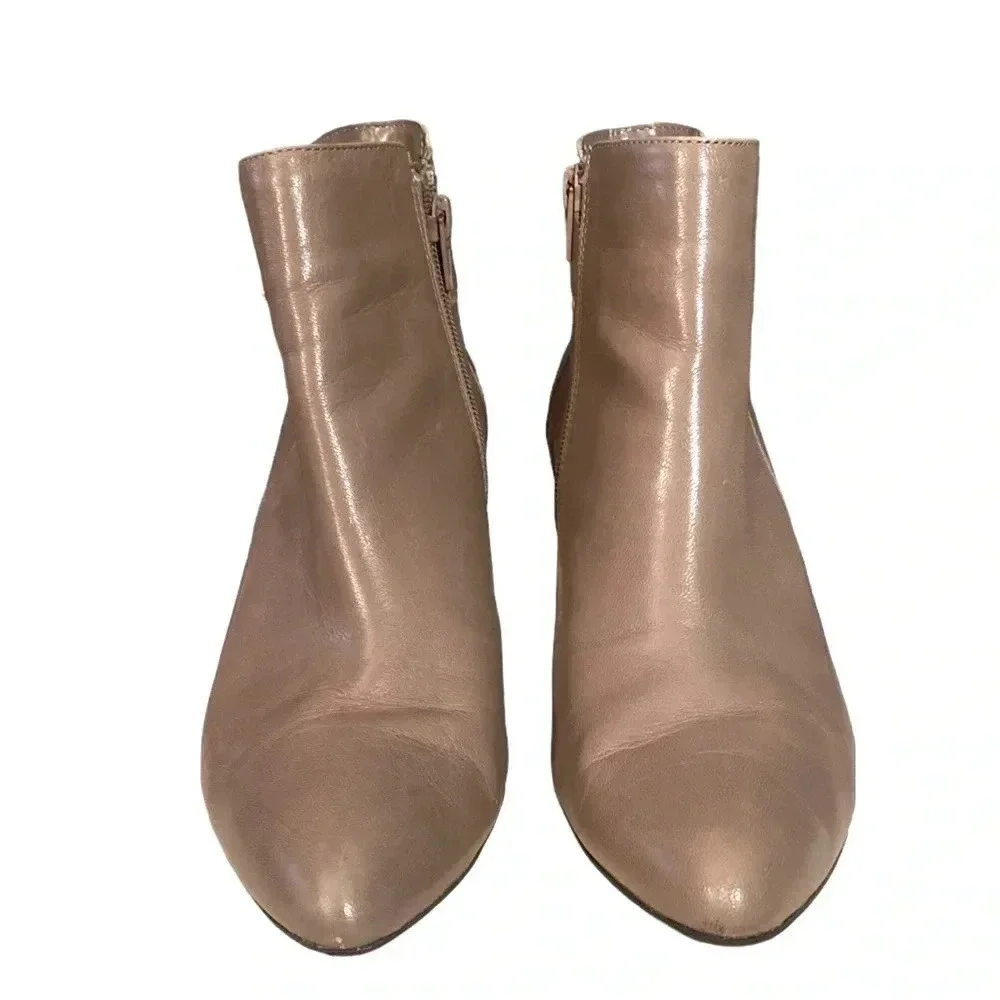 ANNE KLEIN | Faeryn Leather Ankle Taupe Booties Size 10M